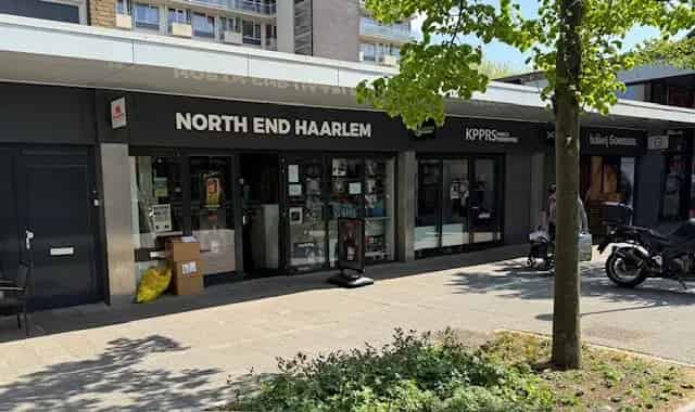 Winkel te Huur Haarlem Marsmanplein 100m²