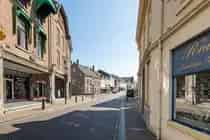 219m2 Winkelruimte Meerssen: Beleggingsobject met 3 Appartementen