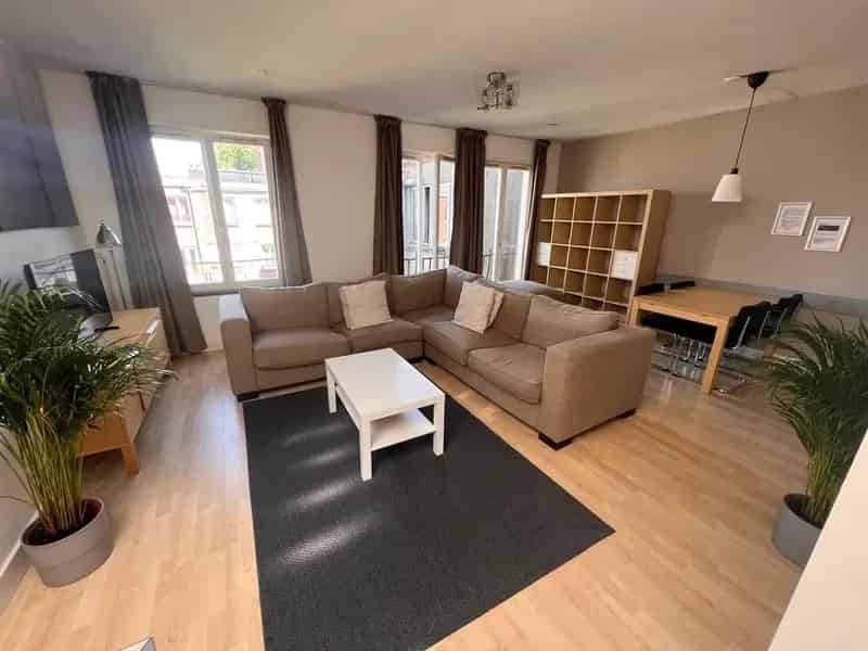 Groot Appartement met Dakterras - Ruim en Gezellig