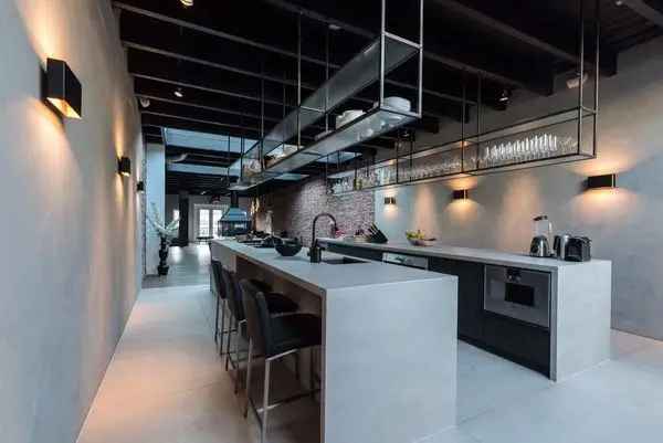 Luxe gemeubileerde loft Jordaan 178m2 - TANK DESIGN