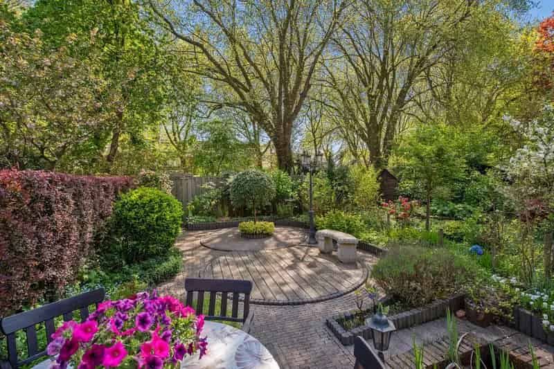 Ruime 6-Kamer Familiewoning Delft Groene Wijk