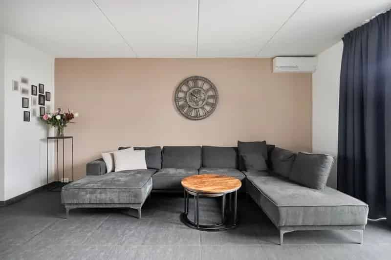Moderne 5 Slaapkamers Tussenwoning Meerhoven Eindhoven