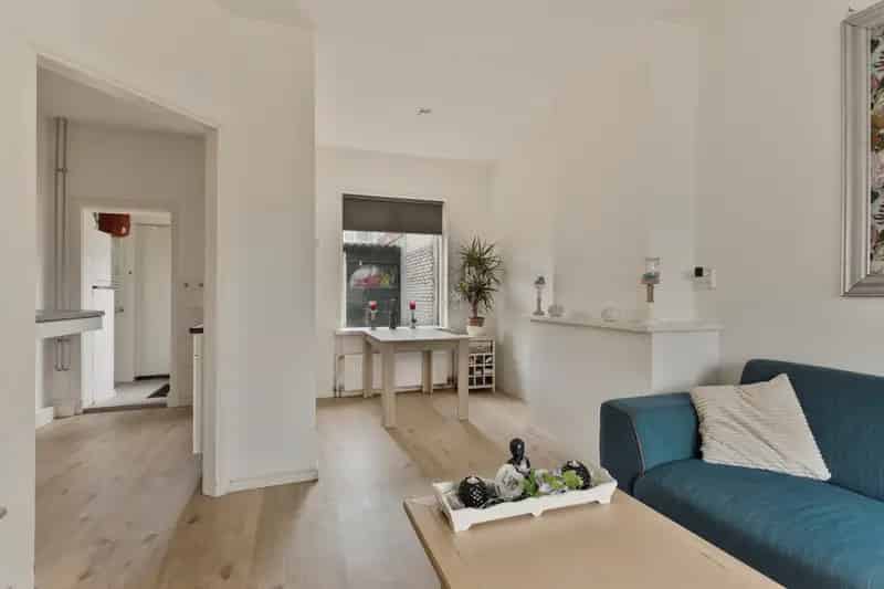 Tussenwoning 3 slaapkamers startersopknapper Den Helder
