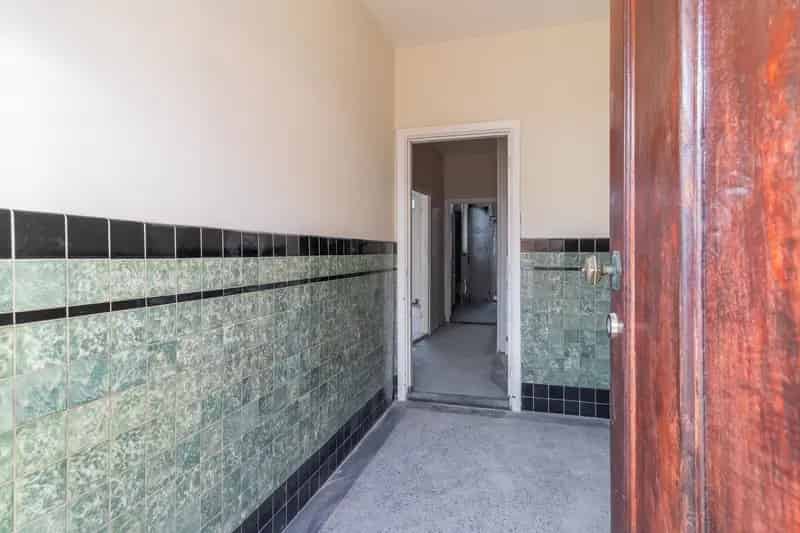 Kluswoning Wassenaar: Ruime Tussenwoning met Diepe Tuin