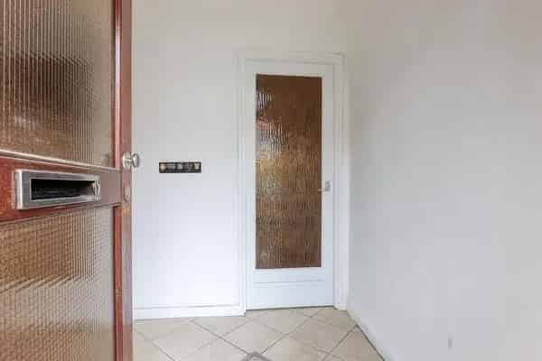 Gemeubileerd Huis 3 Slaapkamers Nabij Snelwegen en IKEA