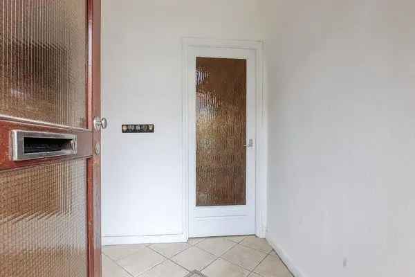 Gemeubileerd Huis 3 Slaapkamers Nabij Snelwegen en IKEA