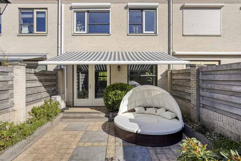 Ruime gezinswoning Heesch 3 slaapkamers  zonnige tuin