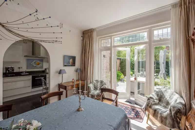 Jaren 30 woning te koop Benoordenhout 6 slaapkamers 2 badkamers