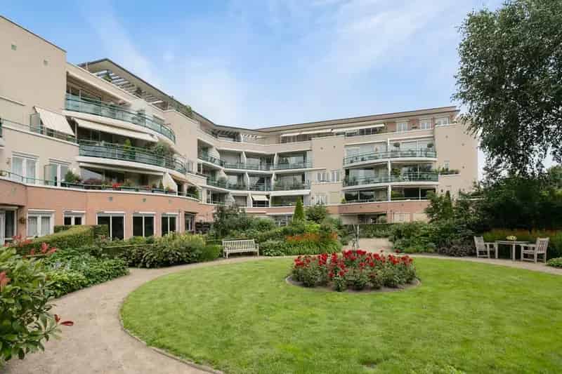 Luxe Appartement 215m2 Oss 3 slaapkamers 2 balkons Garage A+