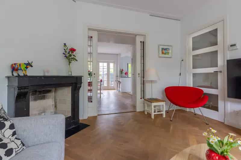 Jaren 30 woning te koop Naarden 5 slaapkamers 2 badkamers