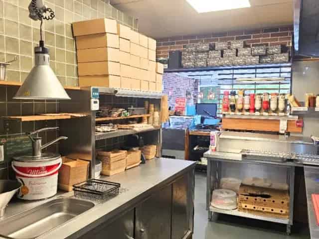 Burger Station Zevenbergen te koop: Turn-key Horecagelegenheid