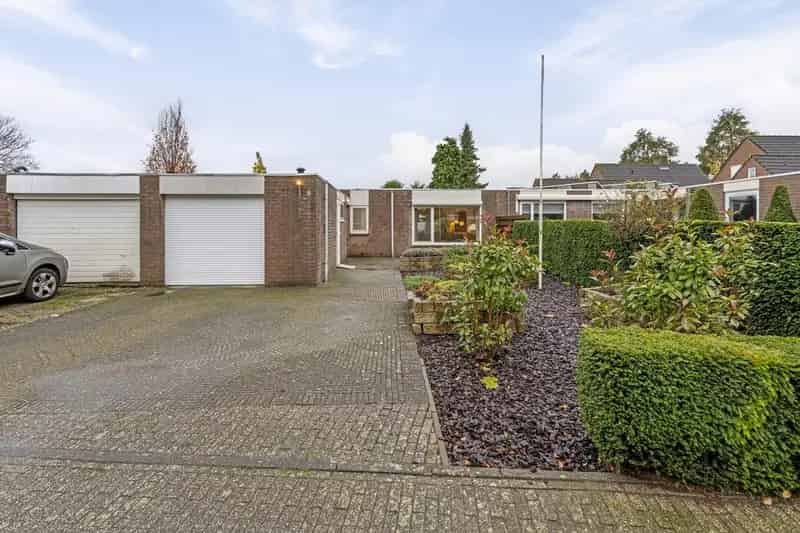 Gerenoveerde Bungalow Nuenen Oost 3 slaapkamers Moderne Keuken