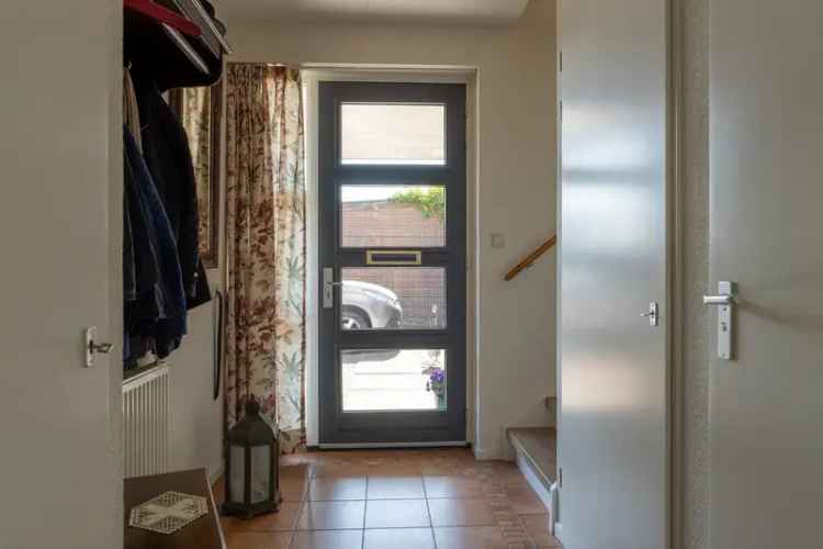 Huis te koop: Dr.Tjalmastraat 51 4264 SC Veen 