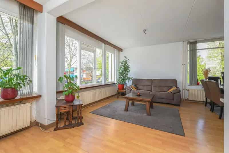 Ruime 4 Kamer Hoekflat Leyenburg Den Haag