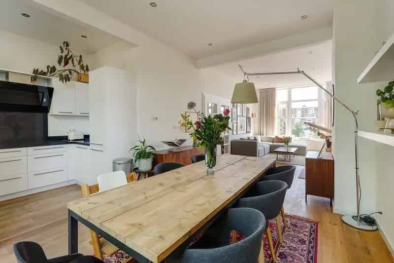 Rijswijk Leeuwendaallaan: Luxe Dubbel Bovenhuis met Dakterras