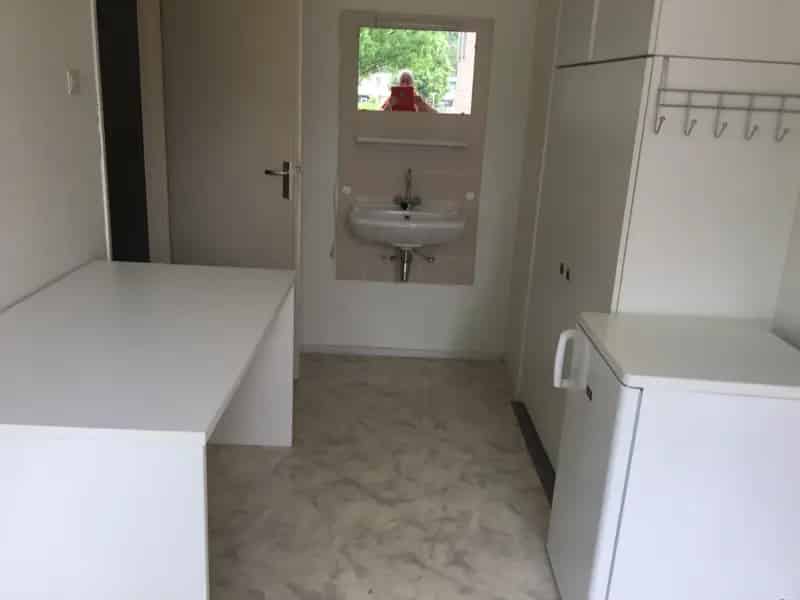 Kamer voor studente in rustige omgeving nabij bos en winkels