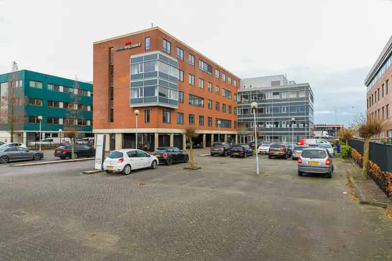 Kantoorruimte te huur Zaltbommel 575m2