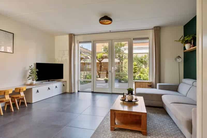 5 Kamer Hoekwoning Hof van Vreeburch Ruime Tuin