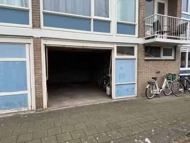 Garagebox Amstelveen Noord 22m2  Centraal gelegen Nabij Amsterdam