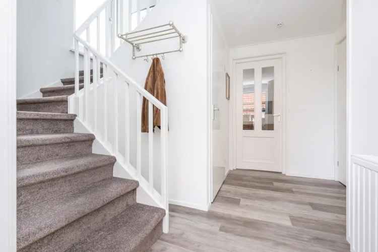 Finse woning Nieuwe Tonge - gerenoveerd - ruim perceel - dakterras