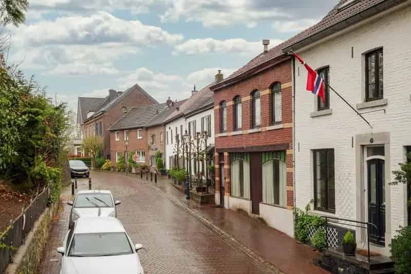 Tussenwoning Gulpen 132m2 3 slaapkamers Tuin 70m2