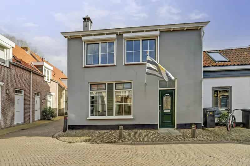 Sfeervolle woning te koop in Tholen 3 slaapkamers
