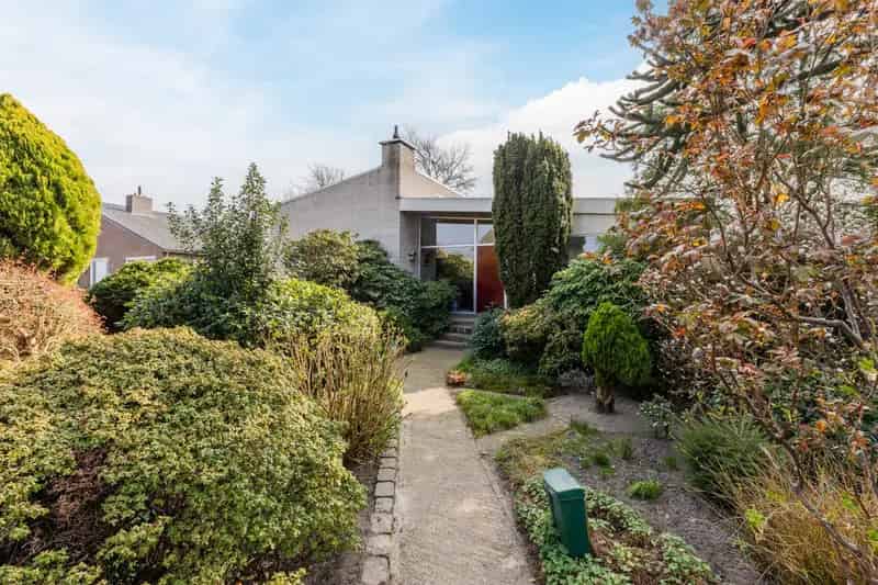 Semi bungalow 4 slaapkamers Maasbree ruime tuin