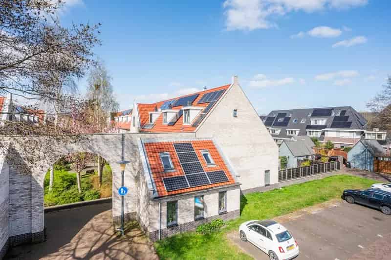 Ruime Hoekwoning 5 Slaapkamers Aalsmeer