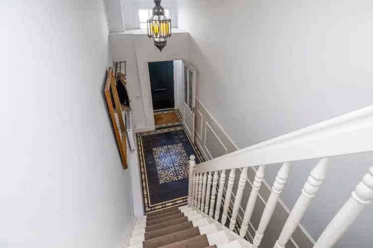 Amersfoort Binnenstad: Royale Bovenwoning 150m2 met Dakterras 35m2