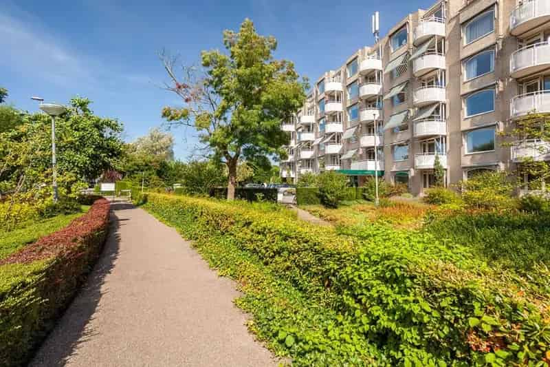 Luxe 2 Kamer Appartement Kralingen 105m2 Nabij Bos en Plas