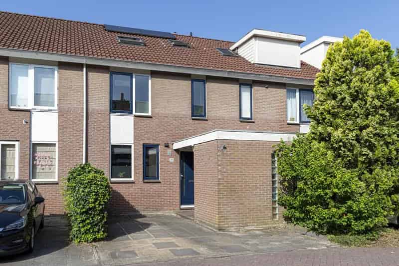 Ruime Tussenwoning 3 Slaapkamers Zonnige Tuin Eigen Oprit 11 Zonnepanelen