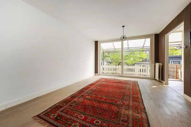2-kamer benedenwoning Schiedam-West grote tuin terras