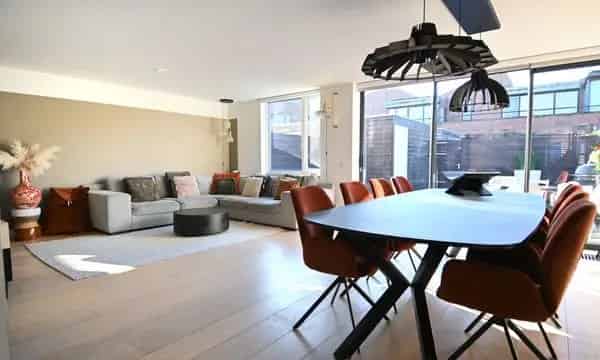 Moderne Tussenwoning IJsselstein  Luxe Keuken Ruime Tuin