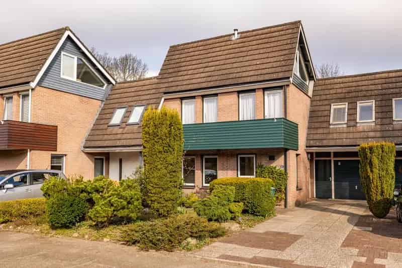 Ruime 4 Slaapkamers Eengezinswoning Hoogeveen