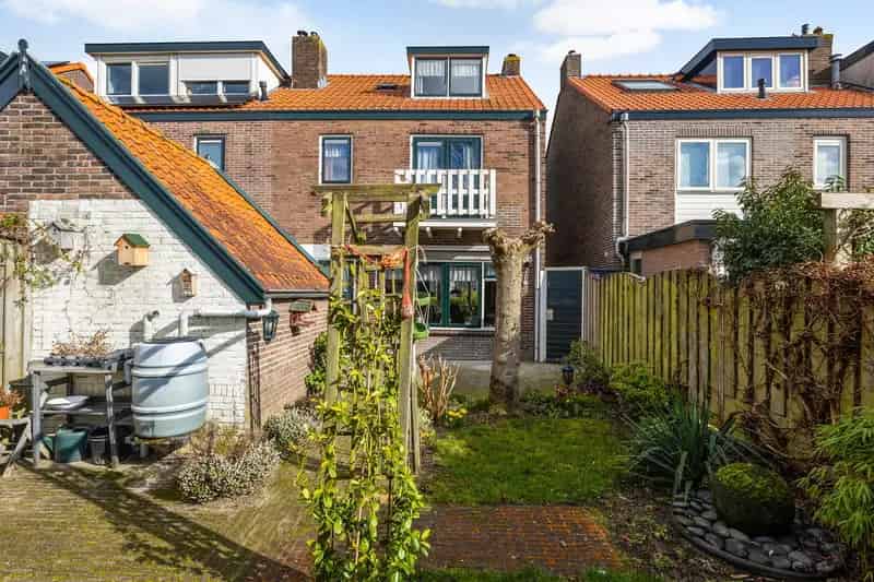 Twee Onder Een Kapwoning Bergkwartier Amersfoort Moderniseren