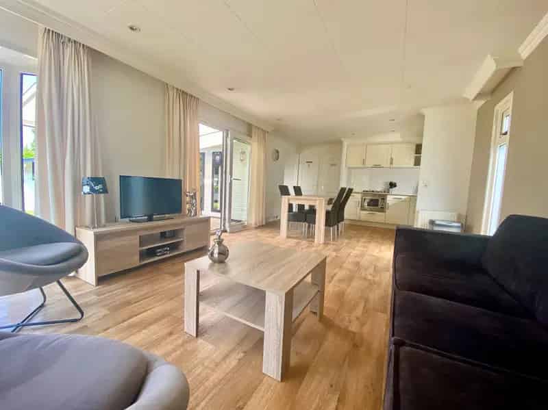 Recreatiebungalow Limburg Hommelheide  Ruime Tuin Wellness Faciliteiten