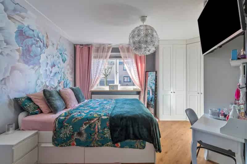 Ruime Hoekwoning Hoogvliet 3 slaapkamers Moderne Keuken Grote Tuin