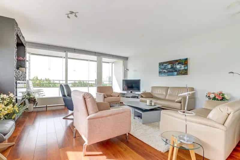 Appartement Hoogvliet 107m2  Uitzicht Oude Maas