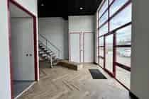 288m2 Bedrijfsruimte Uithoorn Te Koop - Showroom Kantoor