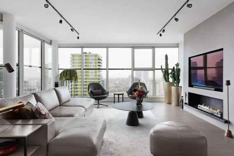 100 Hoog 27e Verdieping Luxe 4 Kamer Appartement 142m2