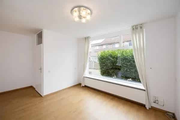 Ruime 4 Slaapkamers Eengezinswoning Lelystad Horst
