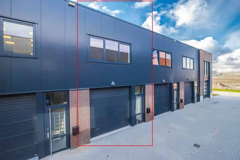 Bedrijfshal te huur Duiven 106m2 - Moderne unit met kantoor en opslag