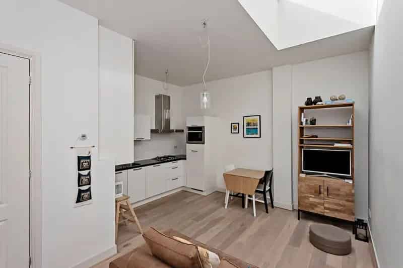 Jordaan Appartement: Modern 1 Slaapkamer, Dakterras Mogelijkheid, Eigen Grond