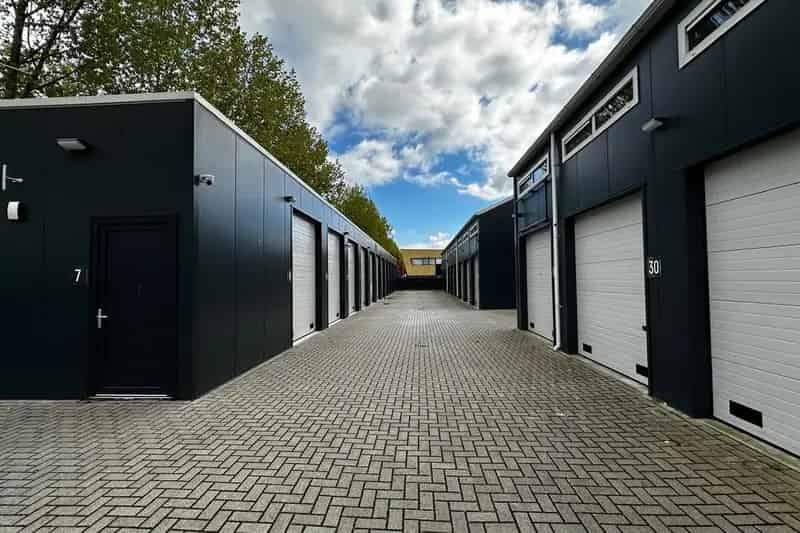Garageboxen te Huur Almere Buiten Poldervlak