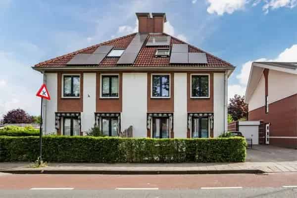 Royale 5 Slaapkamers 2-onder-1-kapwoning Deventer Garage Tuin Dakterras