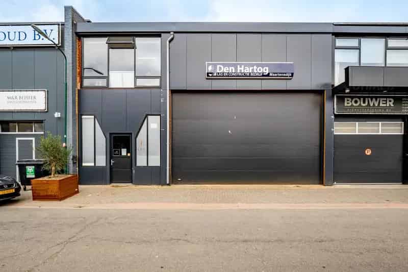 Bedrijfshal te Huur Maartensdijk 475m² Kantoor Bedrijfsruimte