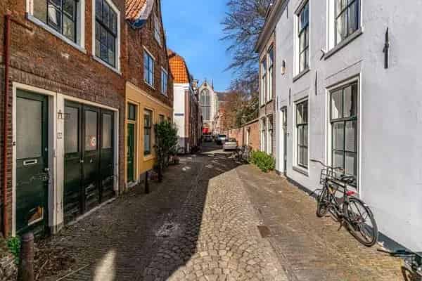 Sfeervolle Eindwoning Leiden 61m2  Dakterras Centrum