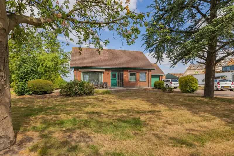 Huis te koop Nieuw Vennep 1600m² perceel renovatie of nieuwbouw