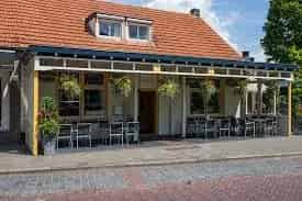 Eetcafé 't Pleintje te Hapert: Oudste Café, Serre, Bedrijfskeuken en Woning