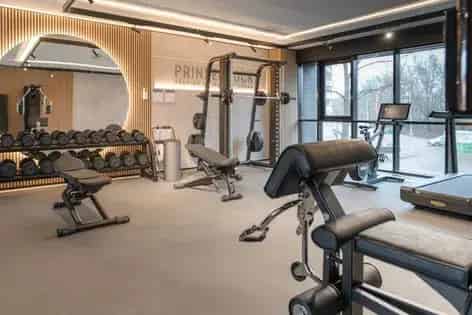 2 Kamer Appartement Rotterdam 75m² Gemeubileerd